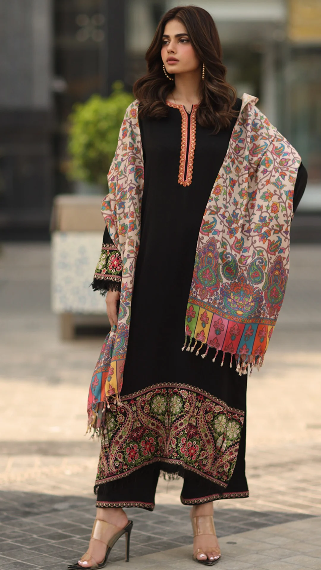 Asim Jofa 3piece Dhanak Embroidered shirt with Karandi Shawll WC1239 - Image 2