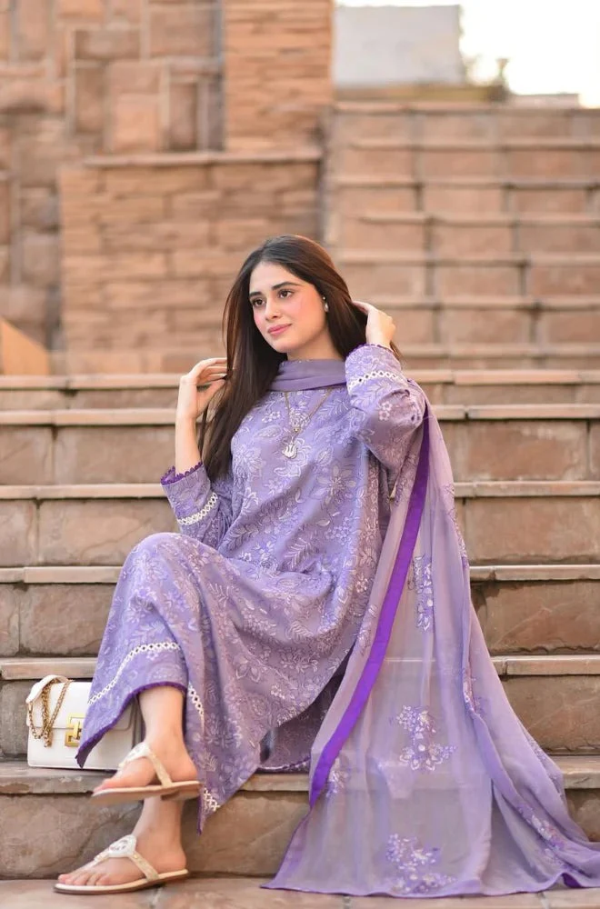 Qalamkar 3 Piece Lawn Embroidered Suit  WC1020 - Image 2