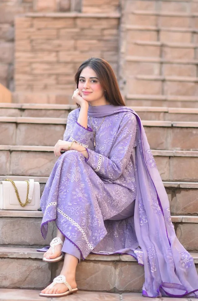 Qalamkar 3 Piece Lawn Embroidered Suit  WC1020 - Image 3
