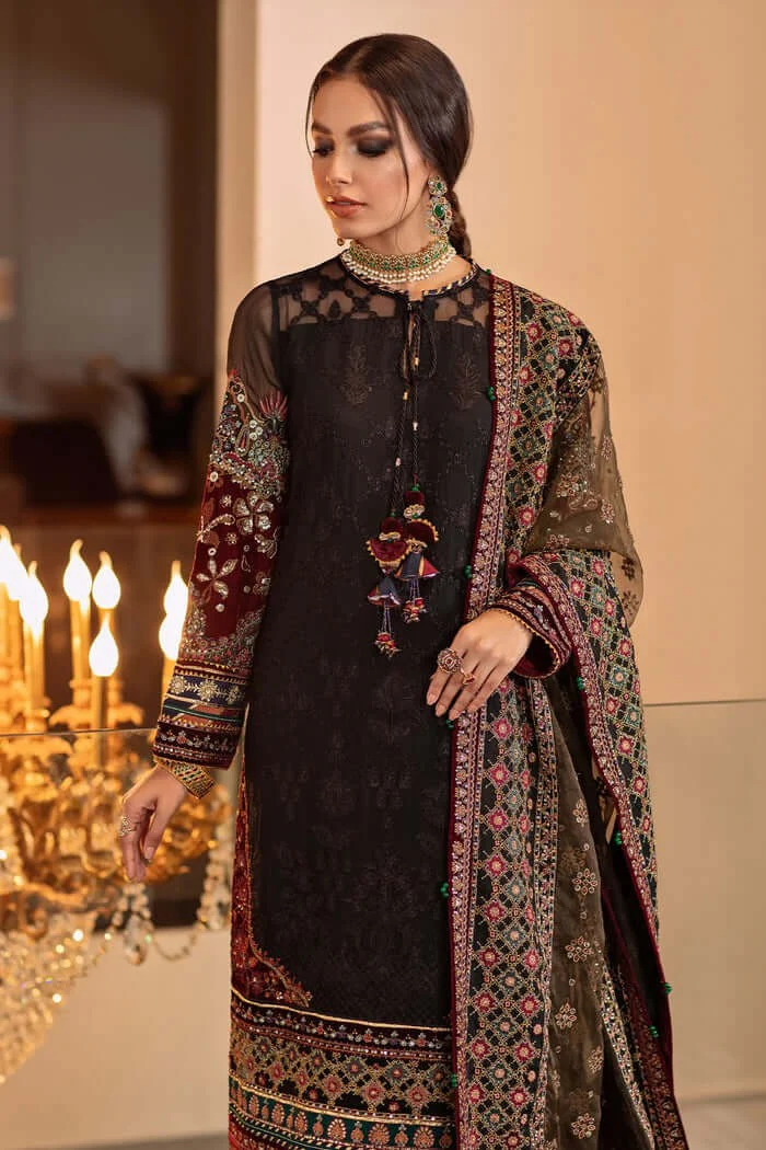 Baroque Embroidered Lawn Suit With Heavy Embroidered Organza Dupatta 3PC WC133 - Image 3