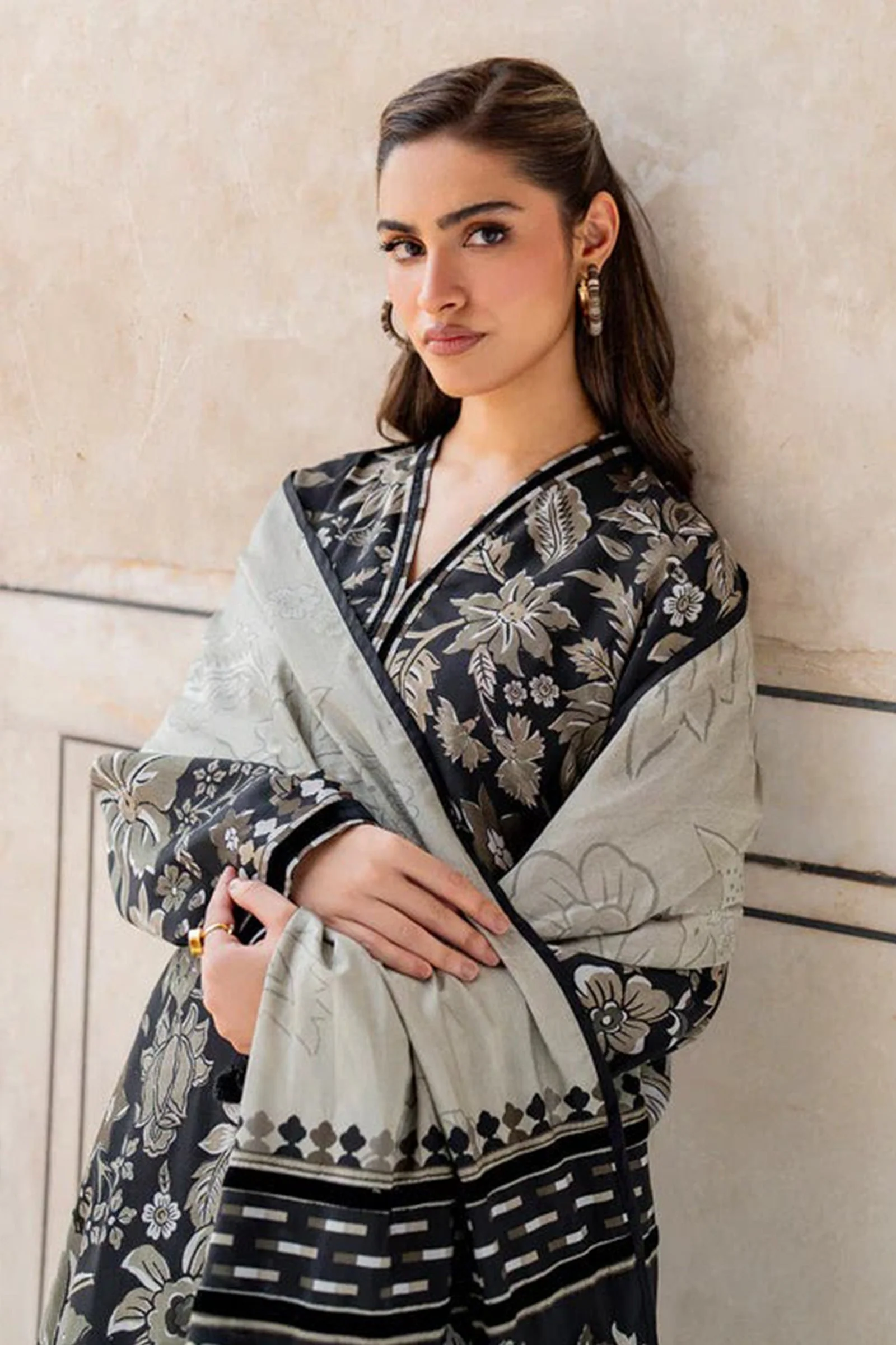 Baroque Winter 3 Piece Karandi Printed Dress with Karandi Dupata WC950 - Image 2