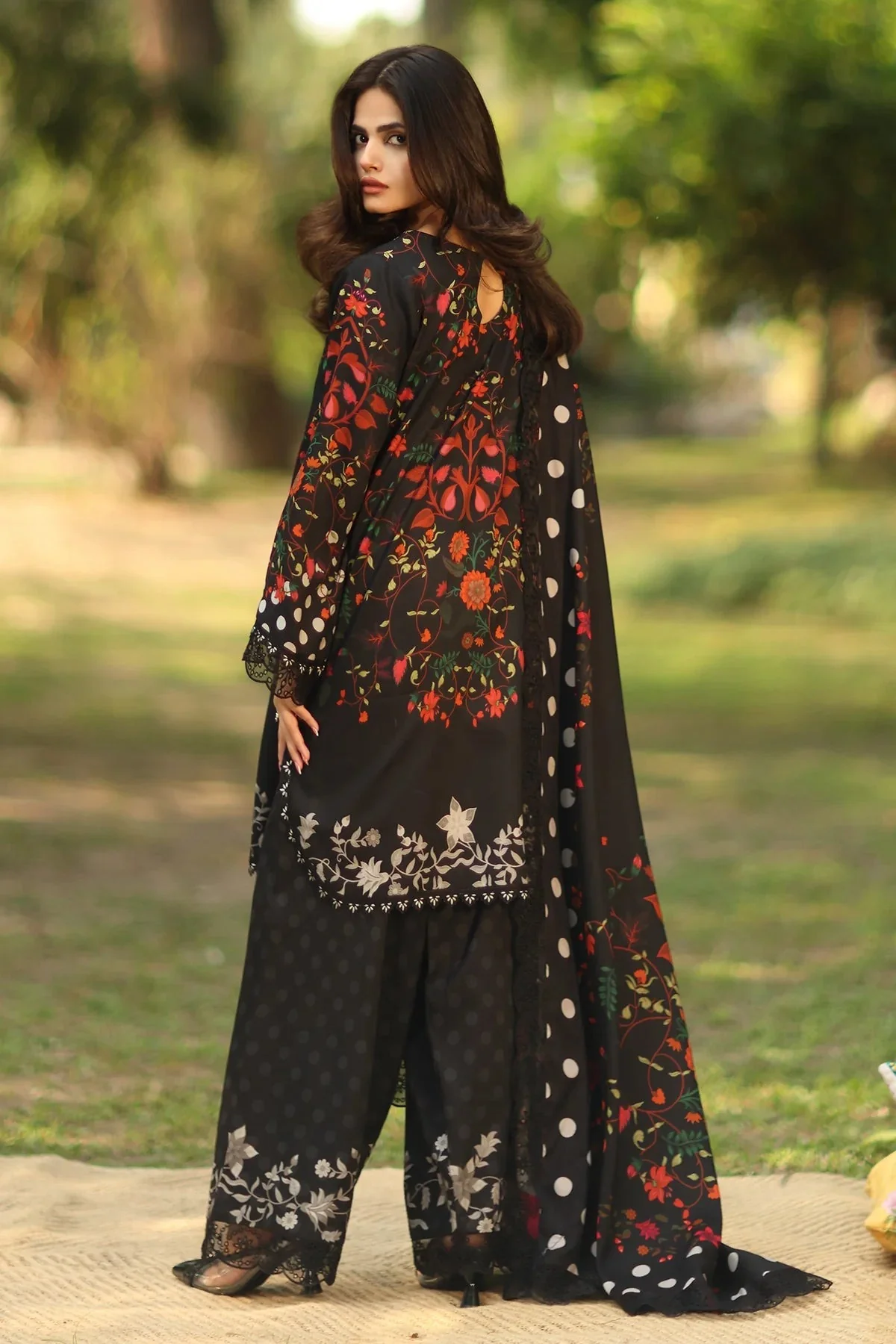 Printed Unstitched Charizma Winter 3 Piece Karandi Dress WC1253 - Image 3