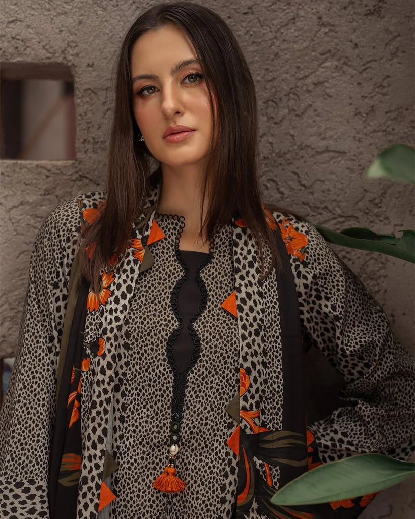 Charizma Winter 3 Piece Dhanak all over Printed Suit WC1215 - Image 4