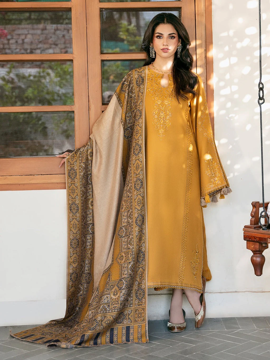 IZEL Unstitched 3 Piece Embroidered Dress with Printed Chiffon Dupata WC1280 - Image 4