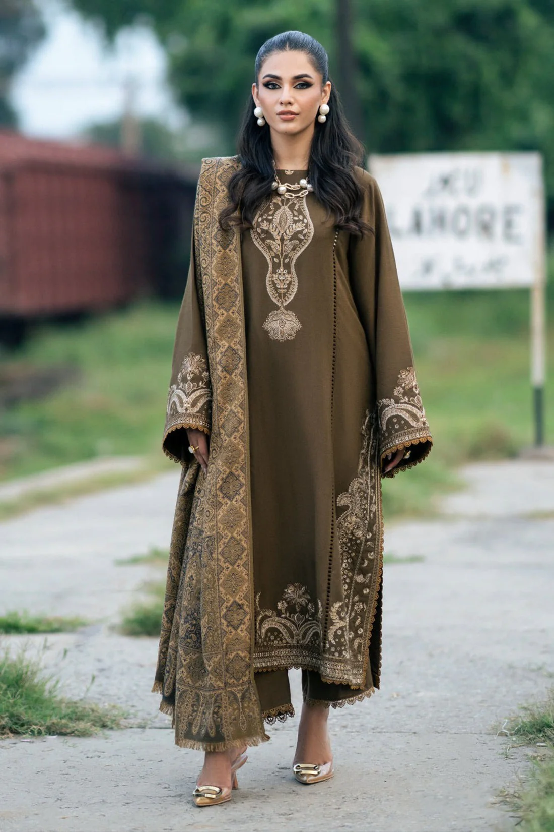 Jazmin Winter 3 Piece Dhanak Embroidered Suit with Printed Shawll WC1116 - Image 2