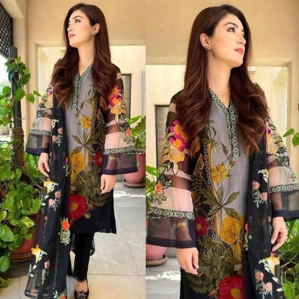 Limelight 3 Piece Printed Lawn dress with Munar Dupata WC113