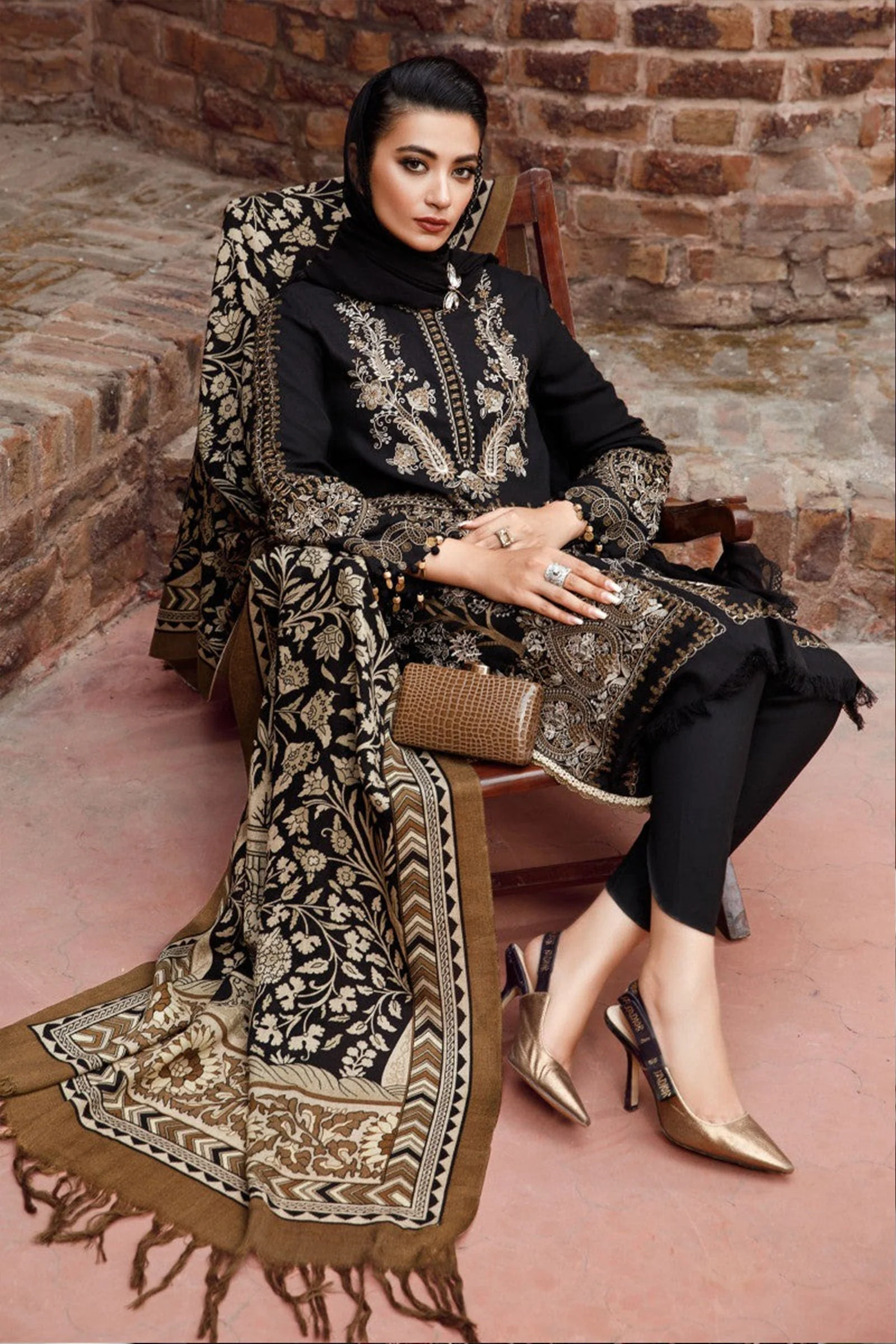 Maria B Winter 3 Piece Dhanak Embroidered Dress with Printed Shawll WC877 - Image 4
