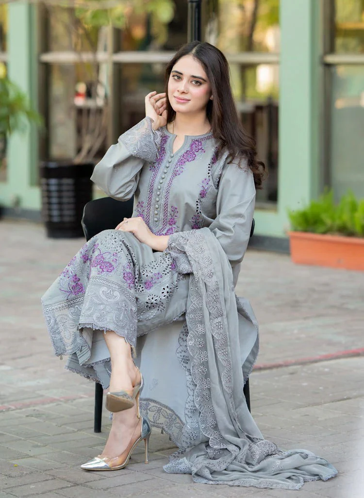 Mushq 3 Piece Lawn ChickenKari Embroidered Dress WC1047 - Image 3