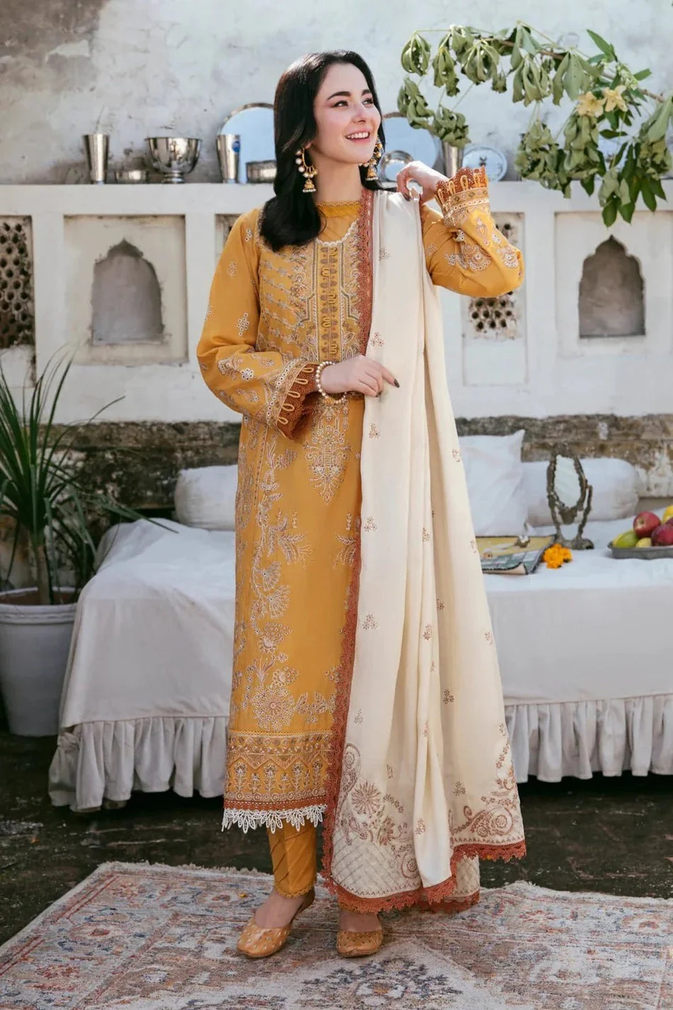 Sapphire 3 Piece Dhanak Embroidered Shirt With Dhanak Embroidered Shawll WC1124 - Image 4
