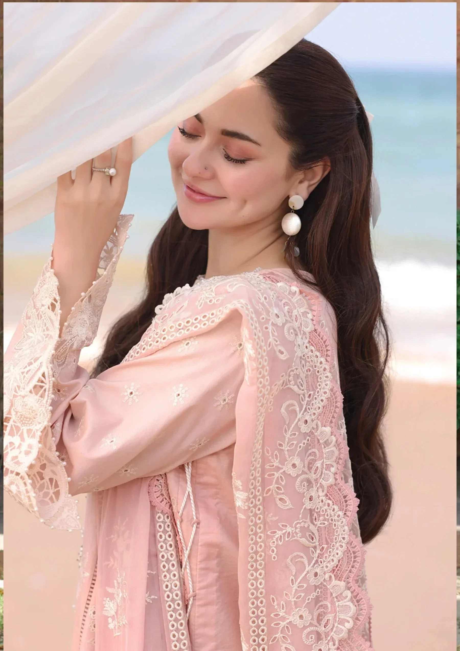 Sapphire Hania Luxury Lawn 3 Piece Suit  WC1042 - Image 5