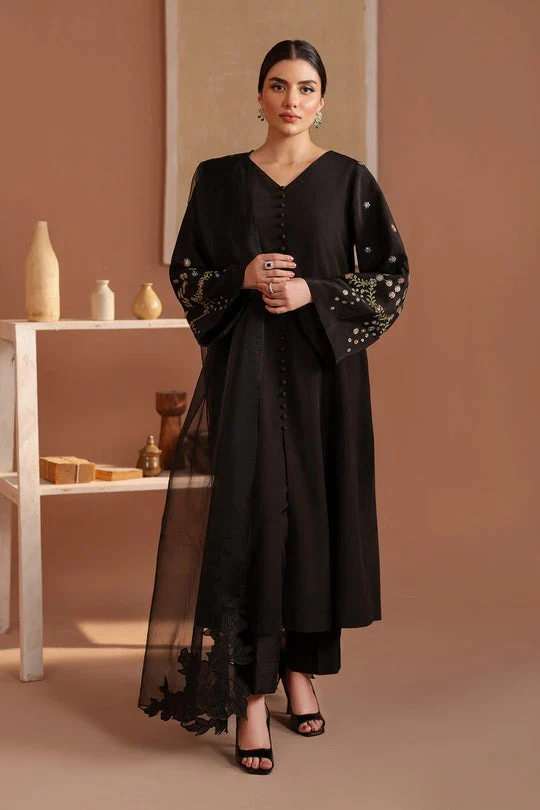 Sapphire Lawn 3 Piece Embroidered Dress Organza Embroidered Dupata WC2009 - Image 5