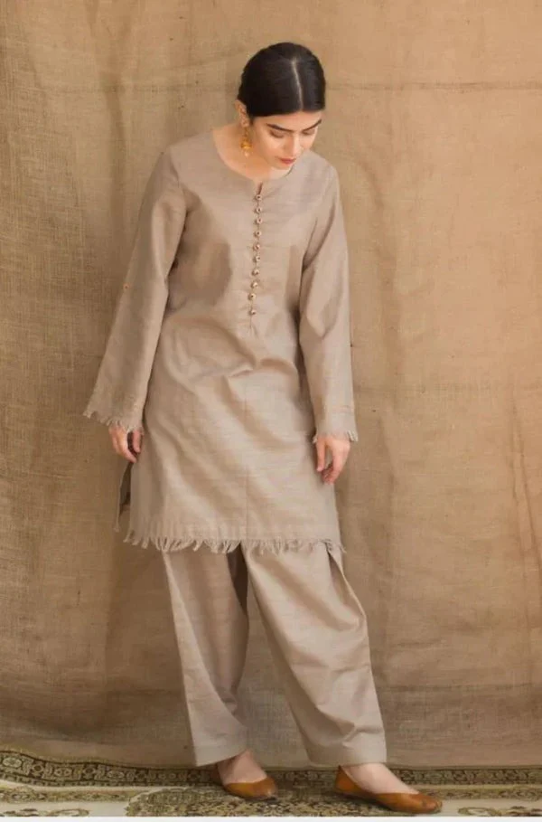 Sapphire Unstitched Winter Printed Dhanak Dress with Printed Shawll 3 Piece WC545 - Image 4
