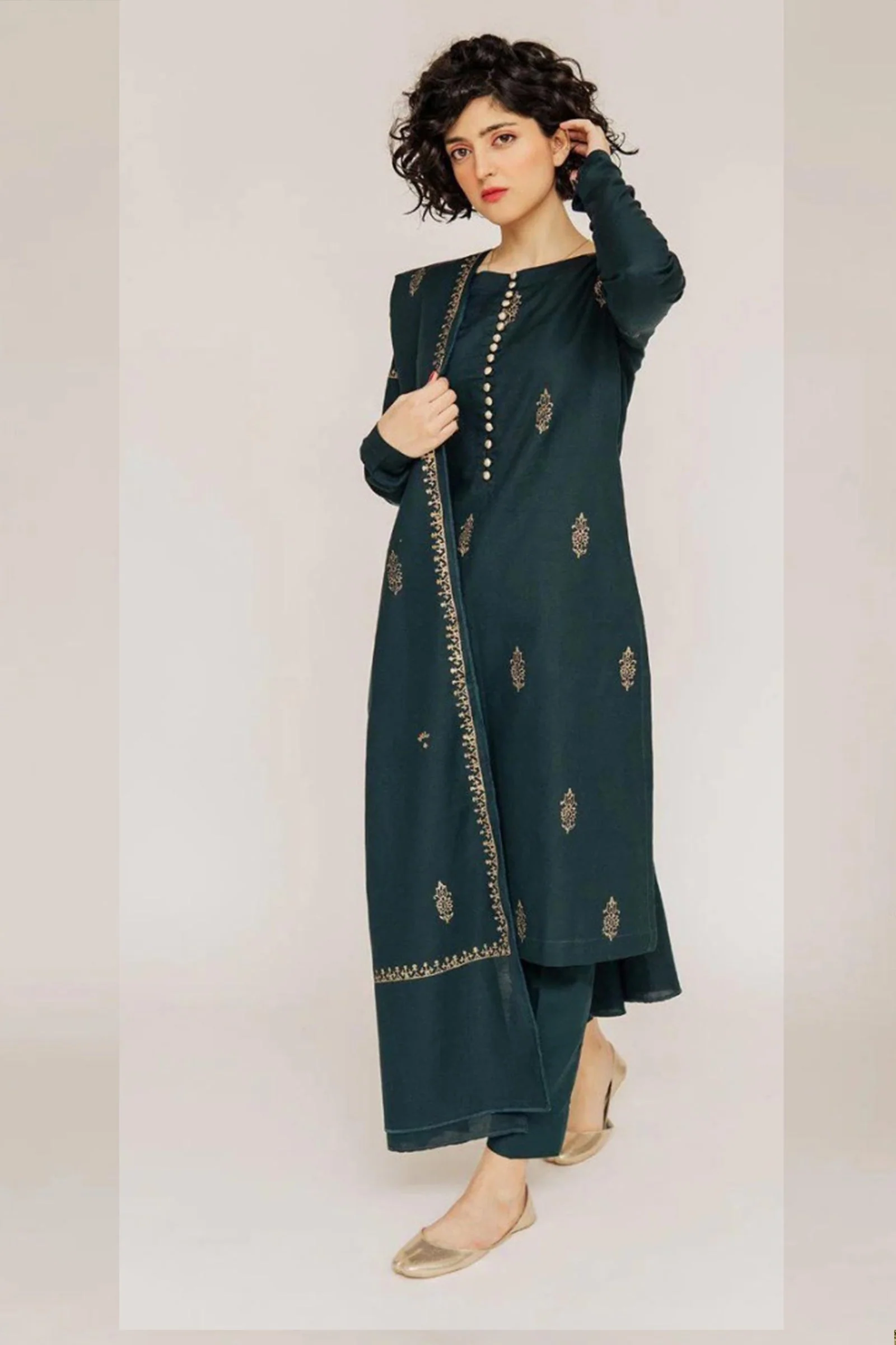Sapphire Winter 3 Piece Dhannak Embroidered Suit with Dhanak Embroidered Shawll WC566 - Image 2