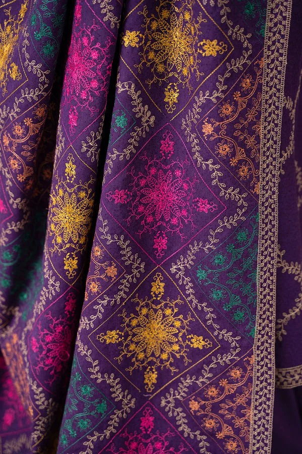 Sapphire Winter Embroidered Dhanak Dress Embroidered Dhanak Shawll 3 Piece WC603 - Image 4