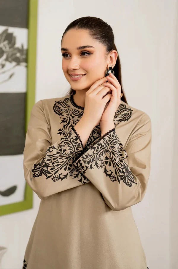 Sapphire Winter Embroidered Dhanak Dress with Printed Shawll 3 Piece Wc913 - Image 4