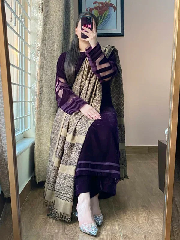 Unstitched Velvet Dress with Printed Dhanak Shawll Velvet Trouser WC1248 - Image 3