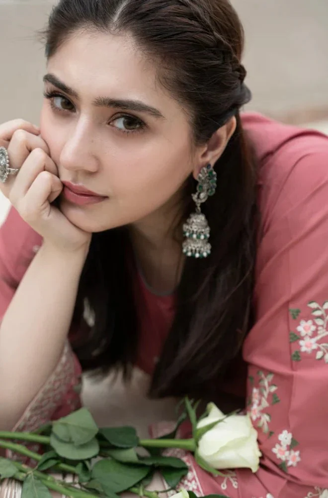 WC1065-Urge 2 Piece Lawn Embroidered Suit - Image 3