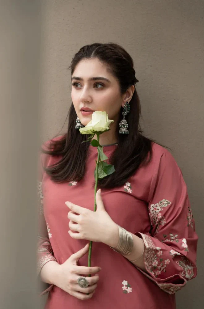 WC1065-Urge 2 Piece Lawn Embroidered Suit - Image 4