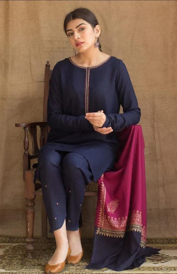 Winter Dhanak Dress with printed Shawll 3 Piece WC405 - Image 3